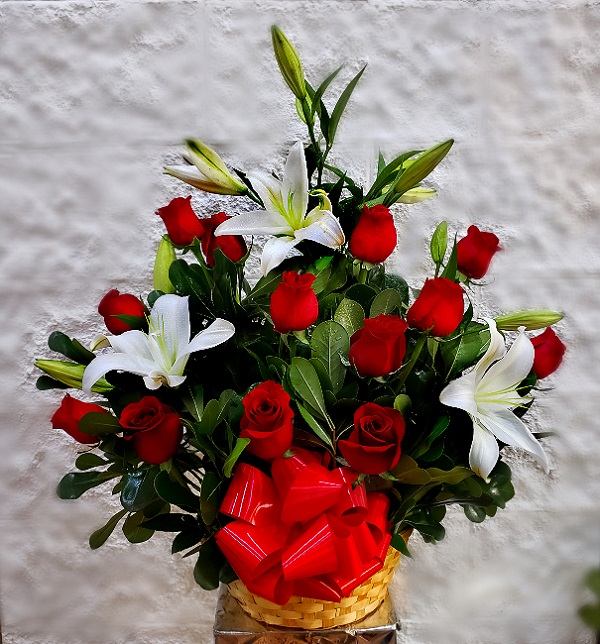 Envio y venta de flores ,rosas, plantas,arreglos florales ,regalos y desayunos a domicilio con delivery gratis en la Ciudad Autonoma de Buenos Aires y con costo de envo en localidades del Gran Buenos Aires asi como delivery de flores y plantas a travs de florerias asociadas en todas las provincias de la Argentina, Buenos Aires, la Pampa, Tucuman, La Rioja, Ro Negro, Entre Rios, Corrientes, Misiones, Neuquen, Chubut, Tierra del Fuego, Santa Cruz, San Luis, Mendoza, Cordoba, Jujuy, Formosa, Santiago del Estero, Salta, Chaco, Catamarca ,San Juan, y ademas realizamos el delivery de flores ,coronas,palmas , plantas y regalos a todas las ciudades de Argentina, Mar del Plata, Crdoba, Buenos Aires, con cargo en Santa Rosa, La Plata, Bella Vista, Neuquen, Pilar, Paran, Posadas, Resistencia, Cipolleti y mas de 300 ciudades y localidades en todo el territorio de nuestro pas, asi como tambien tenemos la posibilidad de enviar flores a casi todo el mundo en cuestion de horas